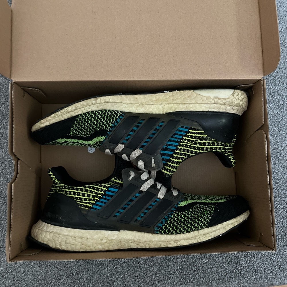 Ultraboost Green And Black